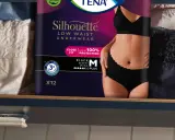 TENA Silhouette – dyskretna bielizna dla dorosłych, zapobiegająca odparzeniom od moczu. Komfort i ochrona.